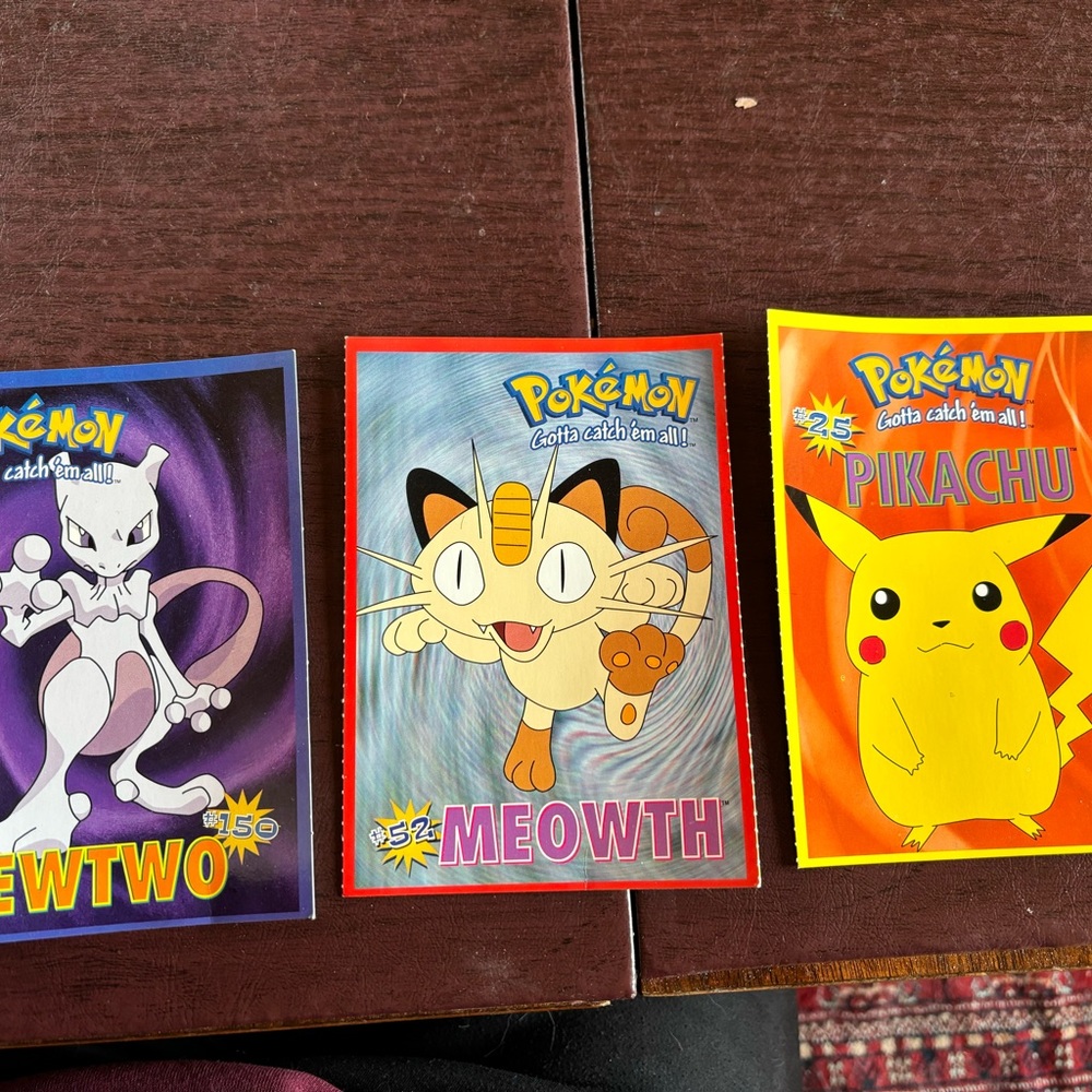 Pokémon vintage NWOT collectible 1998 set of 3 postcards